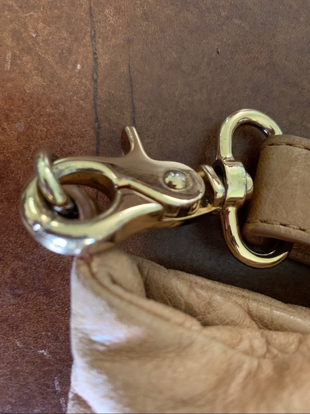 Tory Burch Dena Tan Leather Foldover Bag - Picture 4 of 7